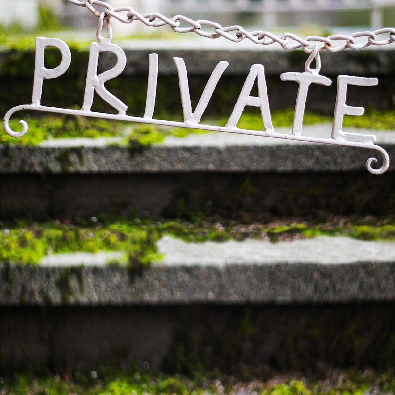 Photograph of a private sign.