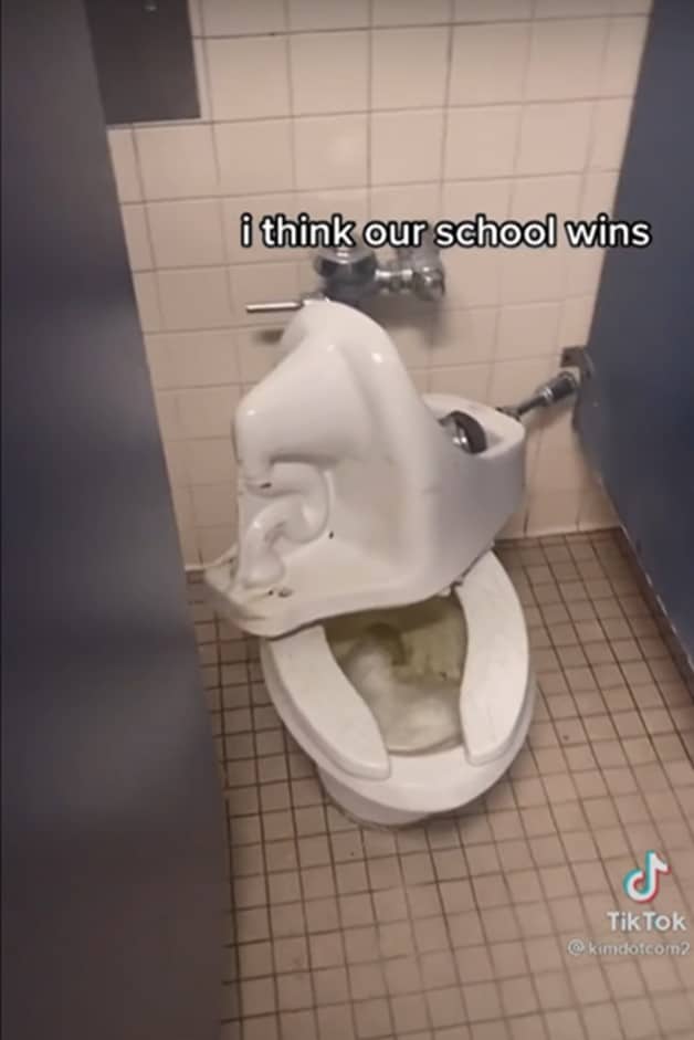 https://www.partitionplus.com/wp-content/uploads/2021/09/Urinal-Toilet.jpg